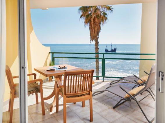 Lovely Apartment With Pool And Sea View Funchal  Extérieur photo
